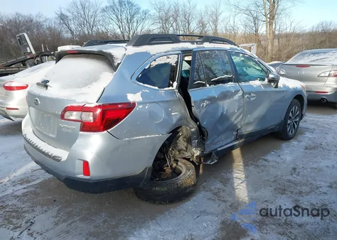 2015 Subaru Outback 2.5I Limited z USA, uszkodzony, nr VIN 4S4BSANC1F3290215